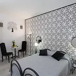 La Finestra Di Fronte 4*