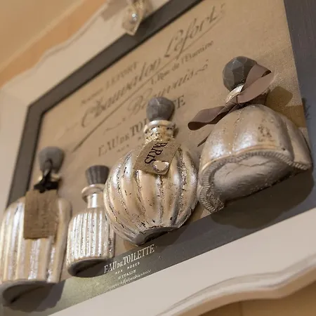 B ＆ B ラ フィネストラ ディ フロンテ ベッド・アンド・ブレックファスト 4*