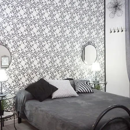 B ＆ B ラ フィネストラ ディ フロンテ ベッド・アンド・ブレックファスト 4*