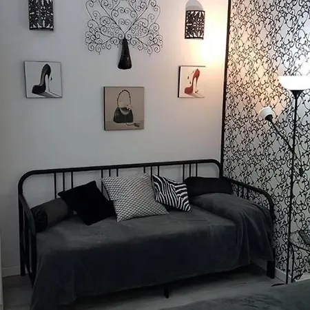 ベッド・アンド・ブレックファスト B ＆ B ラ フィネストラ ディ フロンテ 4*