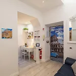 La Finestra Di Fronte Bed & Breakfast Rom