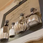 La Finestra Di Fronte Bed & Breakfast 4*