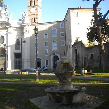 Bed & Breakfast La Finestra Di Fronte 4*